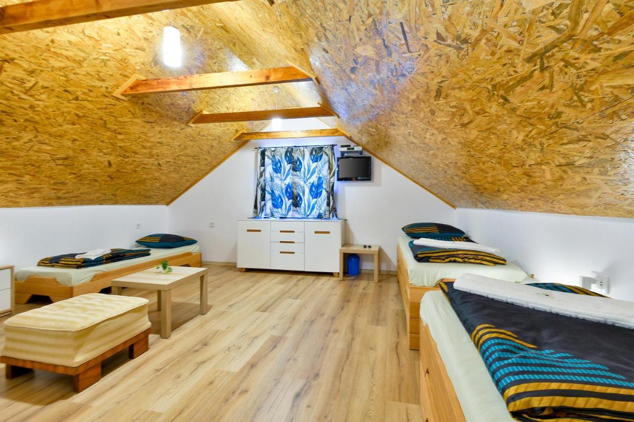 Jungle House With Private Pool And Hot Tub Villa Sveti Ivan Zelina Ngoại thất bức ảnh